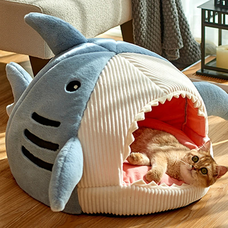 Enclosed Warm Cat Bed Cave – Cozy Nest for Kittens & Pets