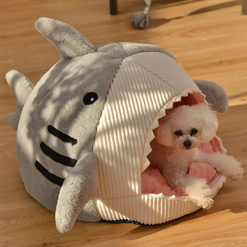 Enclosed Warm Cat Bed Cave – Cozy Nest for Kittens & Pets