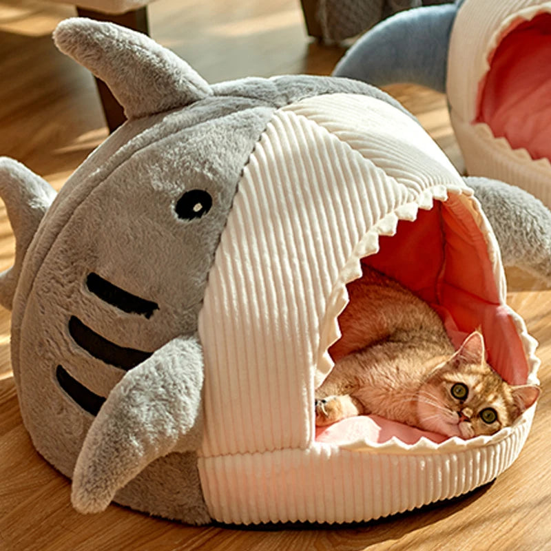 Enclosed Warm Cat Bed Cave – Cozy Nest for Kittens & Pets