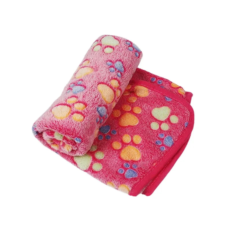 Soft Cartoon Pet Blanket – Warm, Fluffy & Cozy Mat