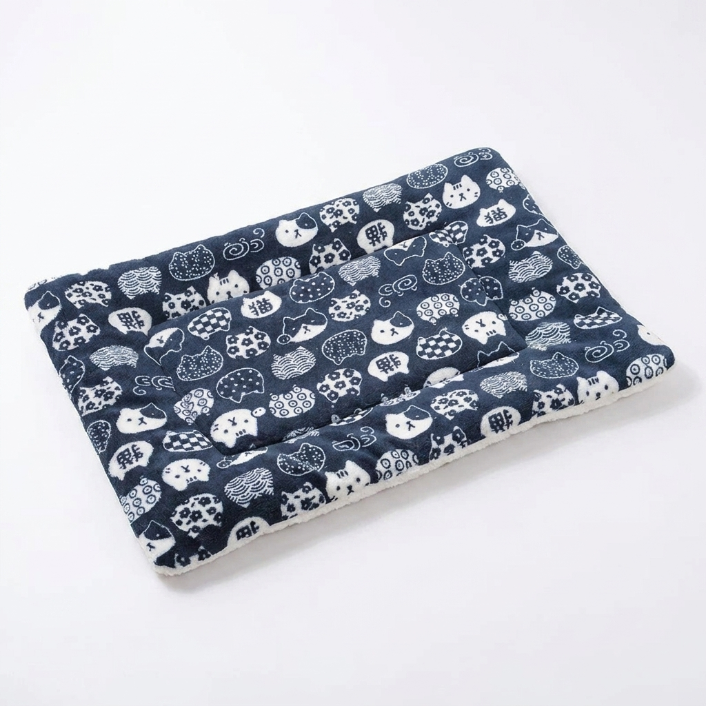 Flannel Pet Sleeping Mat – Cozy Warmth with Soft Breathable Fabric